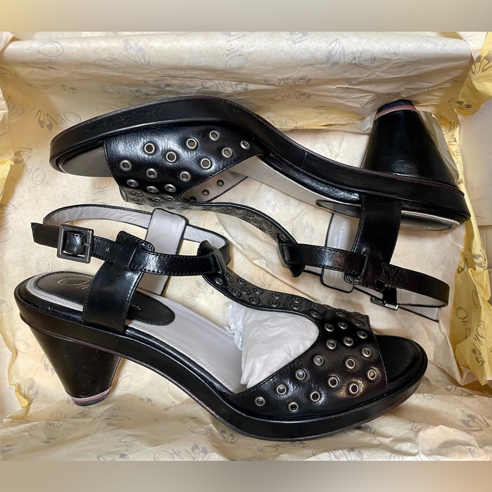 Oh! Shoes NIB Daisy t-strap black heels